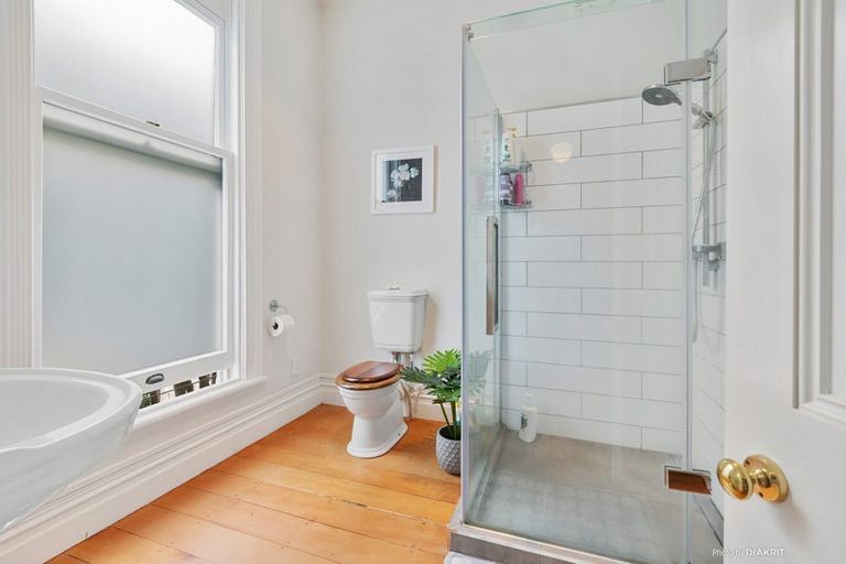 Photo of property in 22 Talavera Terrace, Kelburn, Wellington, 6012