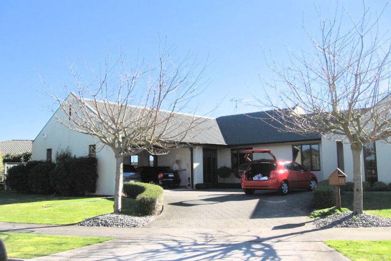 Photo of property in 12 Fendalton Drive, Rototuna, Hamilton, 3210