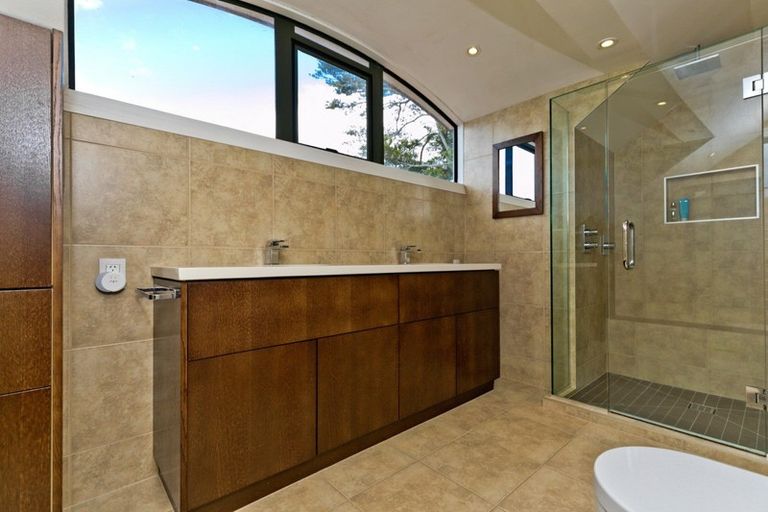 Photo of property in 4/76 Shakespeare Road, Milford, Auckland, 0620