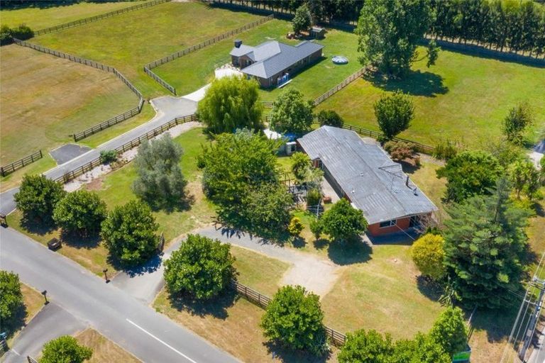 Photo of property in 5 East Ridge Grove, Newstead, Hamilton, 3286