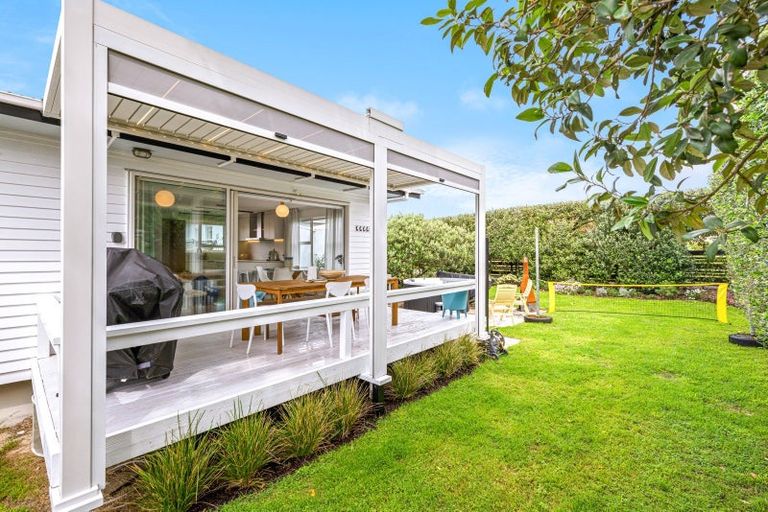 Photo of property in 3 The Southern Isle, Omaha, 0986