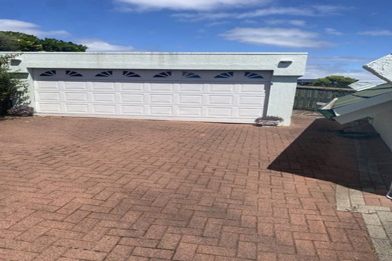 Photo of property in 68 Bramley Drive, Farm Cove, Auckland, 2012