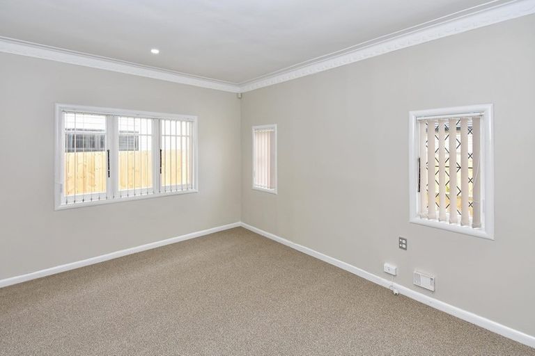 Photo of property in 79c Russell Road, Manurewa, Auckland, 2102