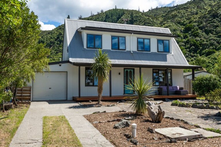 Photo of property in 309 Rarangi Beach Road, Rarangi, Blenheim, 7273
