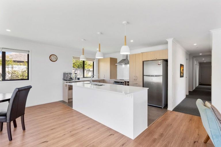 Photo of property in 125 Penetaka Heights, Pyes Pa, Tauranga, 3112