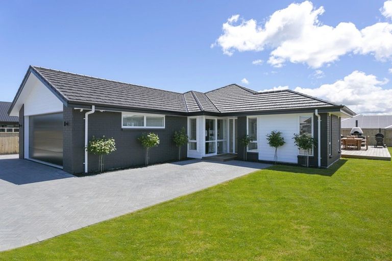 Photo of property in 18 Harakeke Drive, Wharewaka, Taupo, 3330