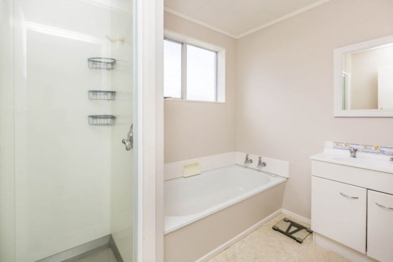 Photo of property in 1/9 Denver Grove, Totara Park, Upper Hutt, 5018