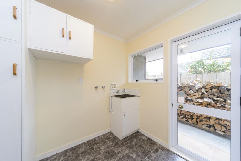 Photo of property in 78 Pacific Drive, Fitzherbert, Palmerston North, 4410