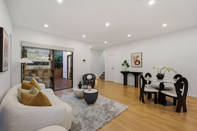 Photo of property in 19b Ervine Place, Bucklands Beach, Auckland, 2014