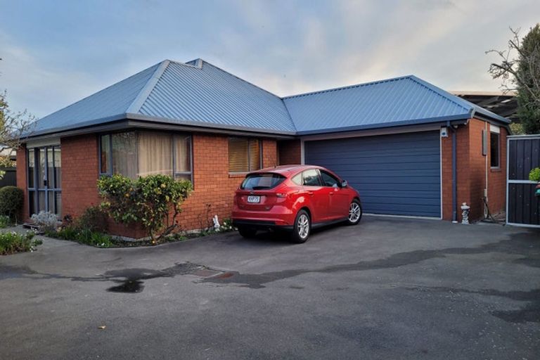 Photo of property in 73b Racecourse Road, Winton, 9782