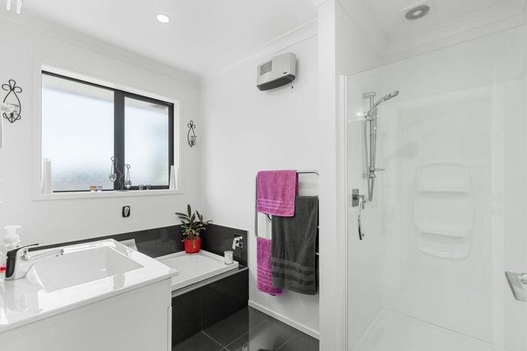 Photo of property in 1/396 Bower Avenue, Parklands, Christchurch, 8083