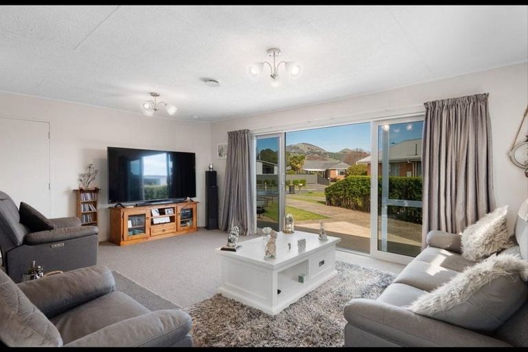 Photo of property in 38 Doon Street, Mosgiel, 9024