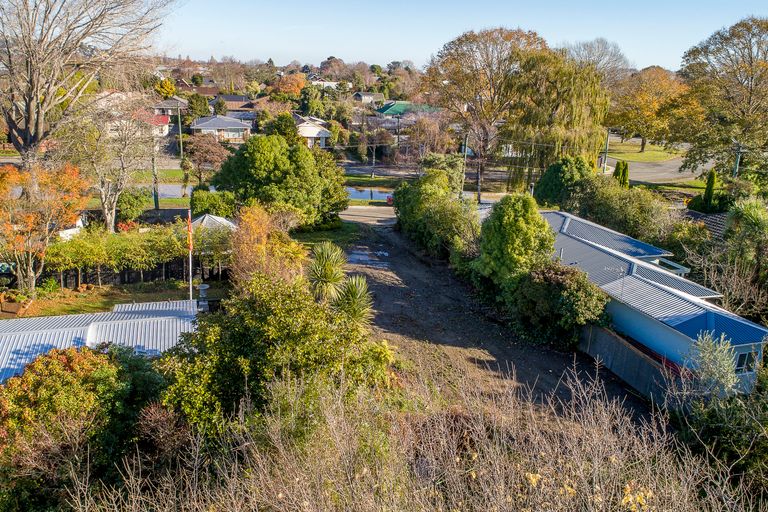 Photo of property in 123 Fifield Terrace, Opawa, Christchurch, 8023