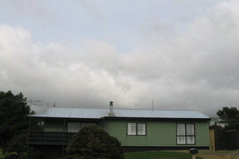 Photo of property in 1 Shaftesbury Grove, Stokes Valley, Lower Hutt, 5019