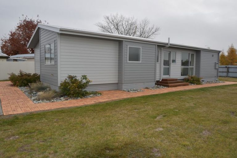 Photo of property in 84 Tekapo Drive, Twizel, 7901