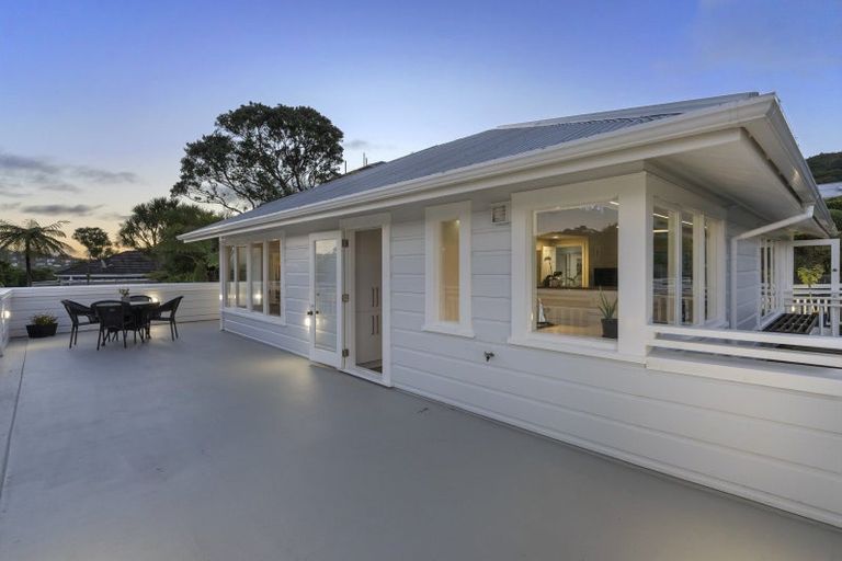 Photo of property in 21 Simla Crescent, Khandallah, Wellington, 6035