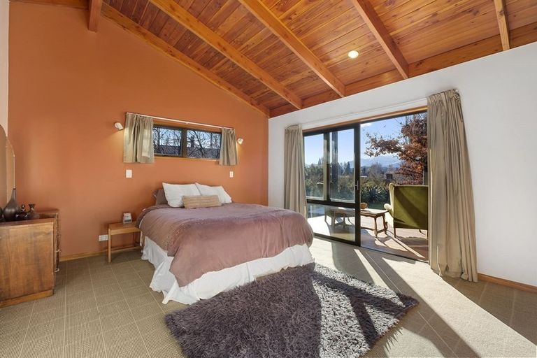 Photo of property in 50 Lagoon Avenue, Albert Town, Wanaka, 9305