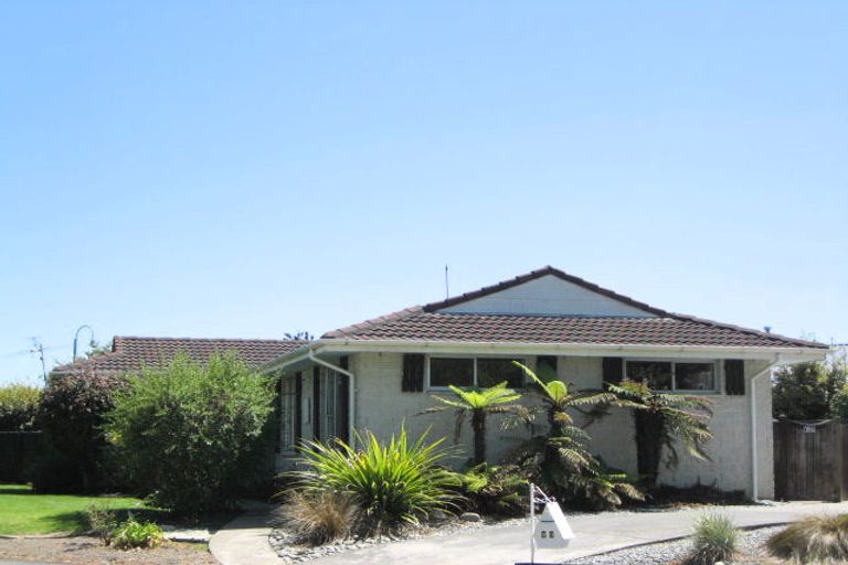 Photo of property in 90 Dunbarton Street, Redwood, Christchurch, 8051