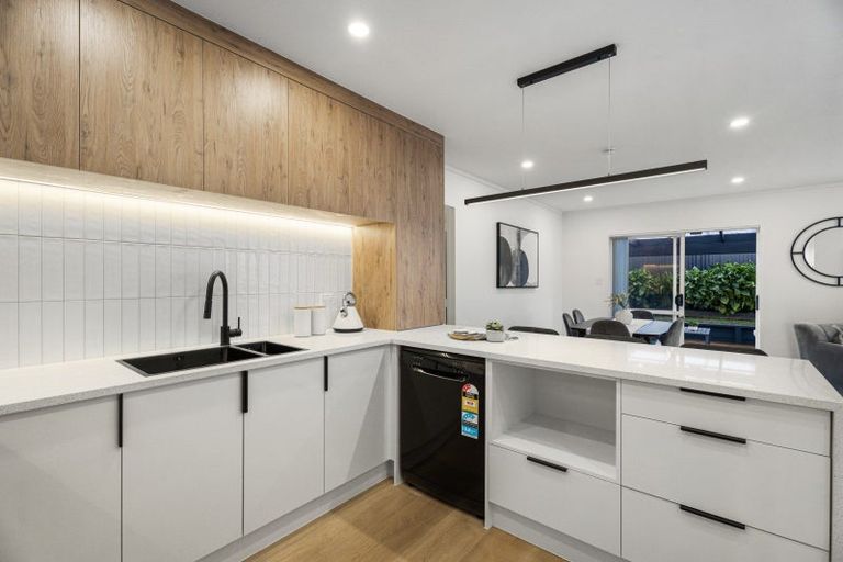 Photo of property in 99a Rockfield Road, Penrose, Auckland, 1061