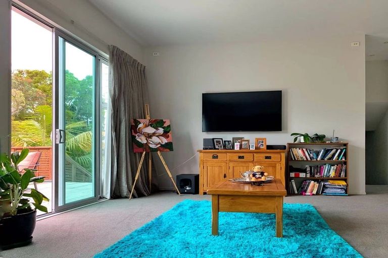 Photo of property in 91a Hebron Road, Waiake, Auckland, 0630