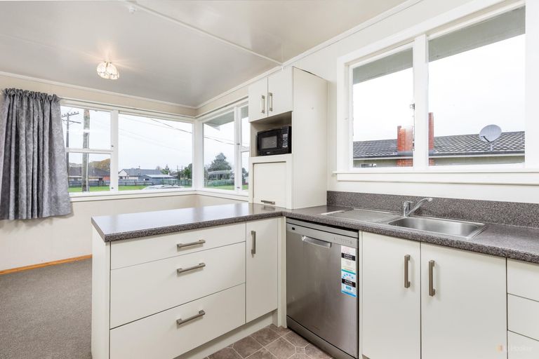 Photo of property in 2 Kennedy Crescent, Waimate, 7924