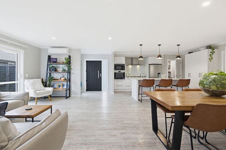 Photo of property in 48 Cupples Street, Papamoa Beach, Papamoa, 3118