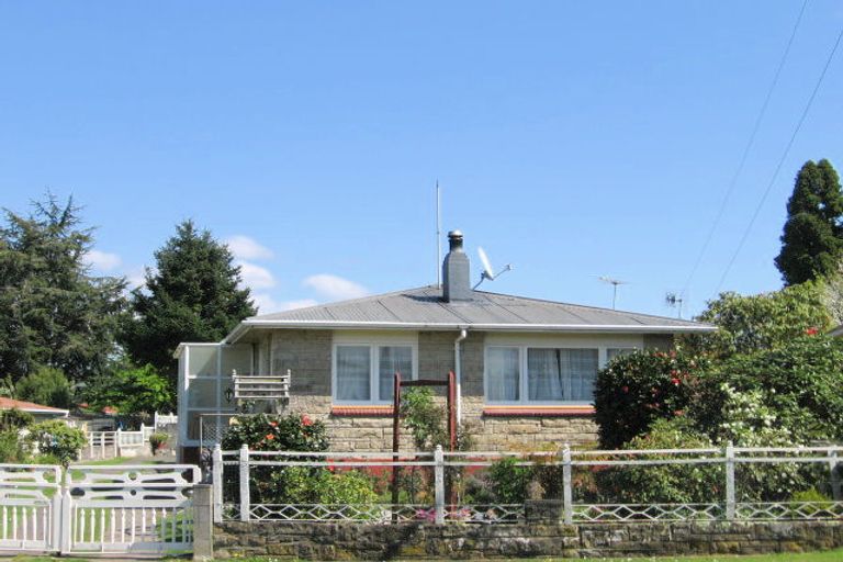 Photo of property in 22 Island View Road, Western Heights, Rotorua, 3015