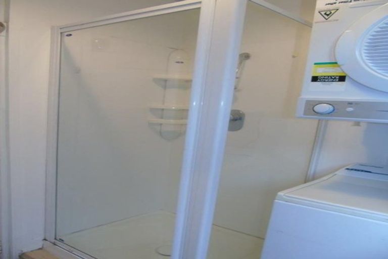 Photo of property in 21af1 Talavera Terrace, Kelburn, Wellington, 6012