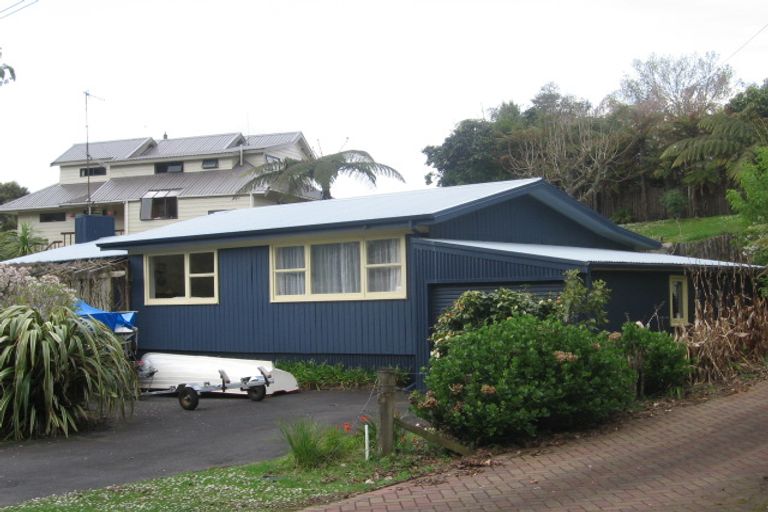 Photo of property in 4 Wattle Grove Road, Lake Okareka, Rotorua, 3076