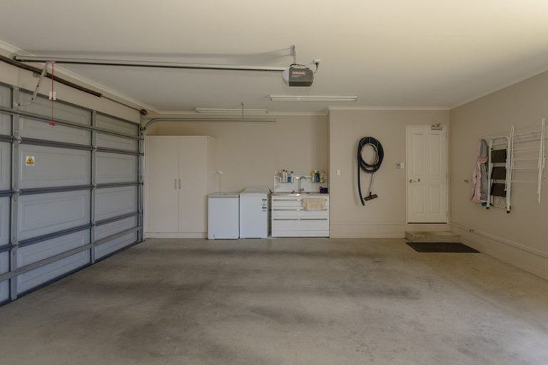 Photo of property in 22 North Ridge Drive, Oamaru North, Oamaru, 9400