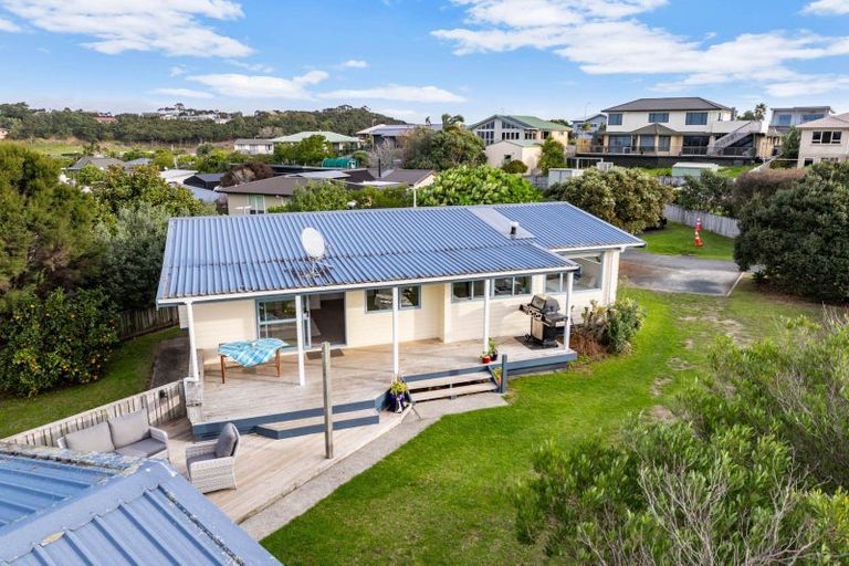 Photo of property in 20d Driftwood Place, Mangawhai Heads, Mangawhai, 0505