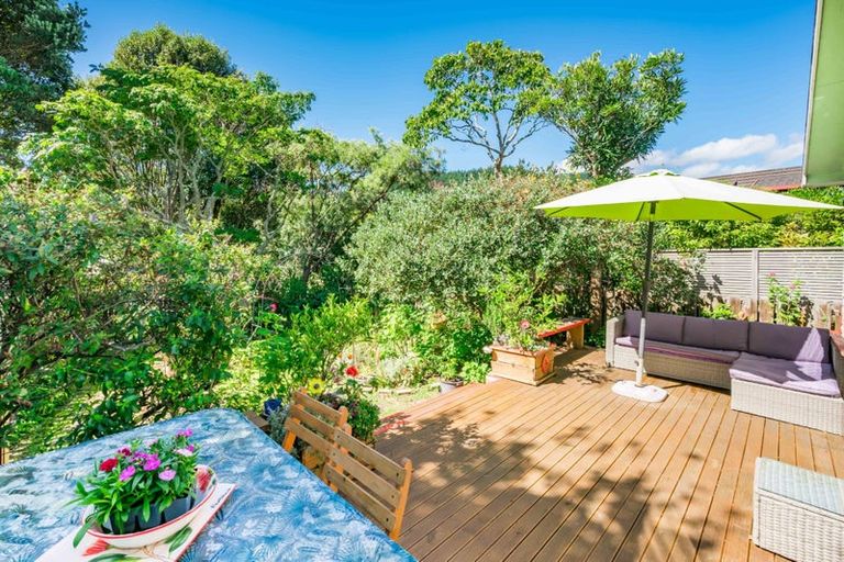 Photo of property in 42 Ruapehu Street, Paraparaumu, 5032