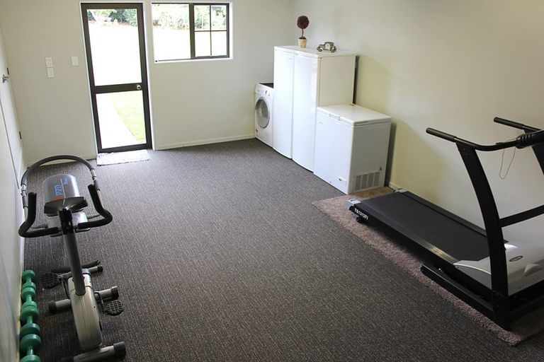 Photo of property in 544 Manutahi Road, Lepperton, New Plymouth, 4373