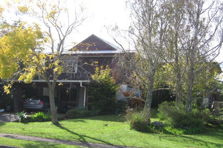 Photo of property in 8 Culver Terrace, Howick, Auckland, 2014