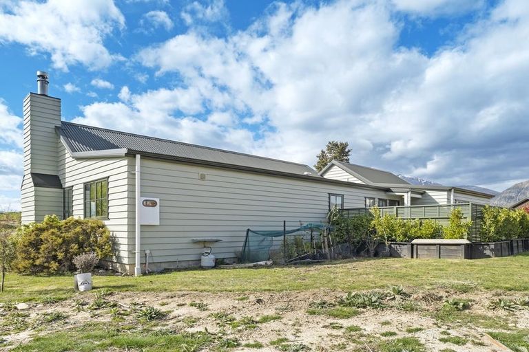 Photo of property in 3 Dobson Lane, Lake Ohau, Twizel, 9412