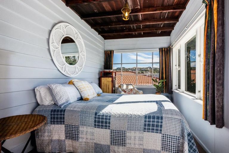 Photo of property in 62 Main Road, Titahi Bay, Porirua, 5022