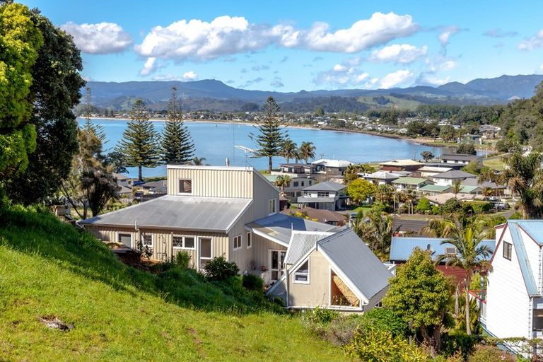 Photo of property in 13 Puriri Place, Whitianga, 3510