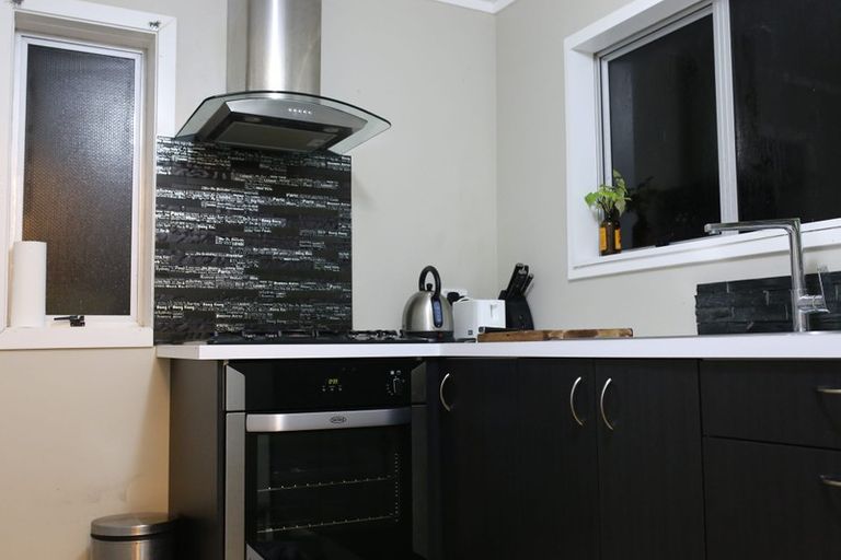 Photo of property in 39 Titiro Moana Road, Korokoro, Lower Hutt, 5012