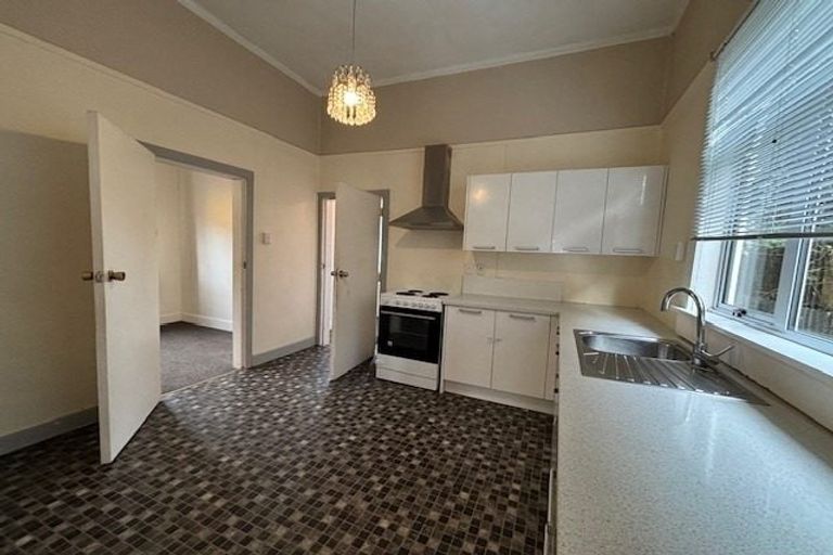 Photo of property in 19 Alma Road, Gonville, Whanganui, 4501