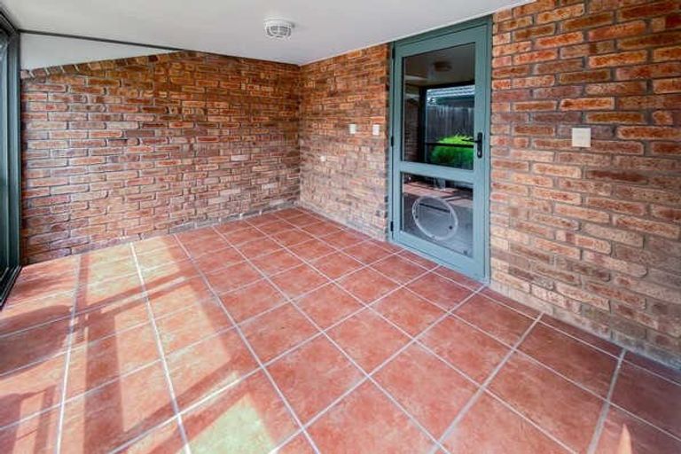 Photo of property in 4 Tulip Lane, Spreydon, Christchurch, 8024