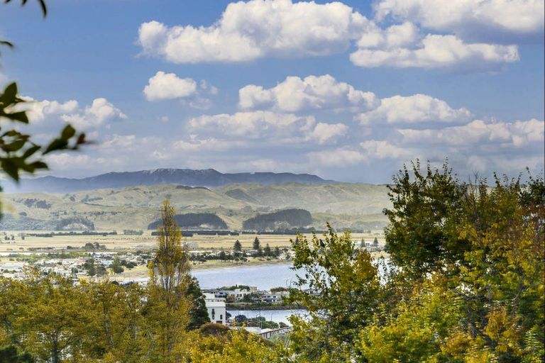 Photo of property in 2 Coleman Terrace, Hospital Hill, Napier, 4110