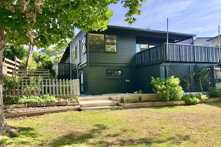 Photo of property in 31 Tauroa Road, Havelock North, 4130