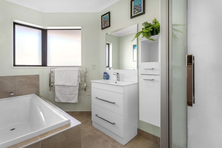 Photo of property in 19b Windsor Court, Rangiora, 7400