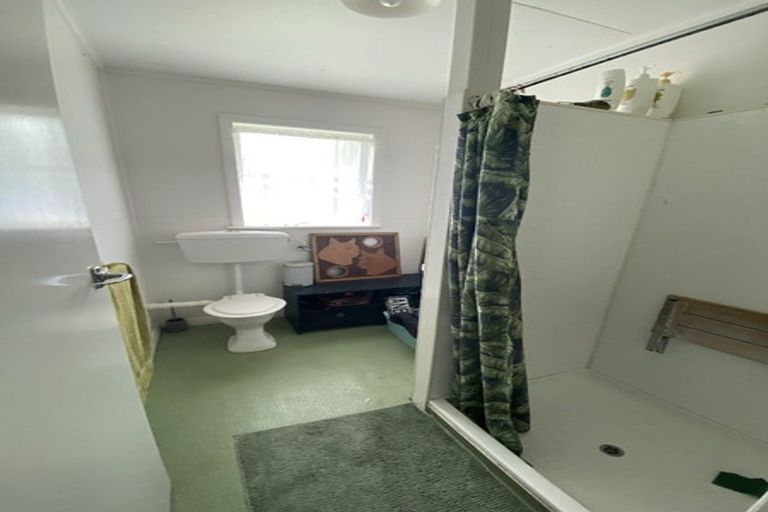 Photo of property in 138 Reynolds Street, Taita, Lower Hutt, 5011