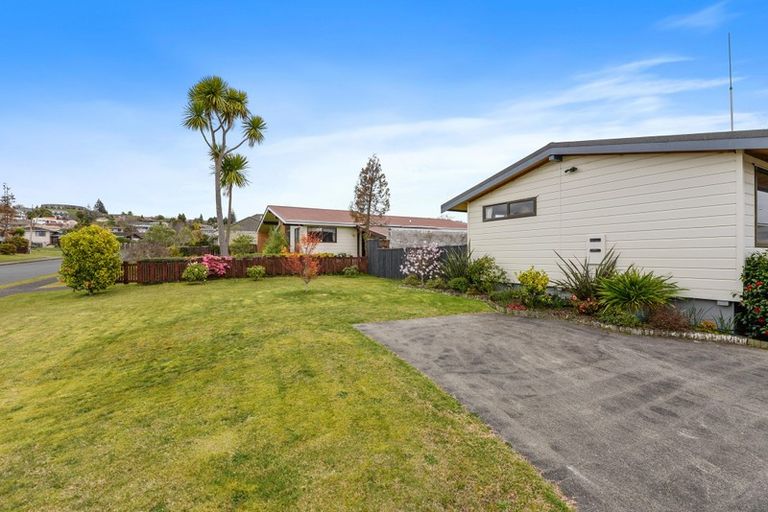 Photo of property in 36 Neri Crescent, Pomare, Rotorua, 3015