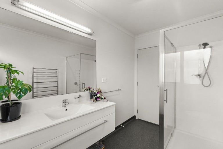 Photo of property in 4 Aoraki Road, Poraiti, Napier, 4112