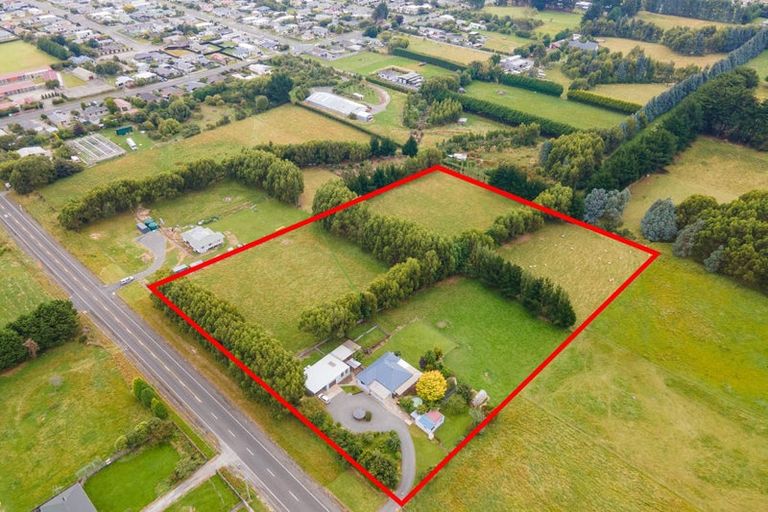 Photo of property in 250 Stirrat Street, Clifton, Invercargill, 9877