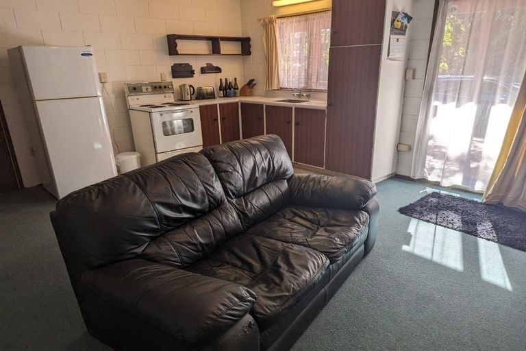 Photo of property in 118b Konini Road, Titirangi, Auckland, 0604