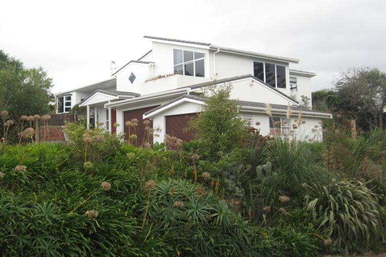 Photo of property in 4 Newry Road, Raumati Beach, Paraparaumu, 5032