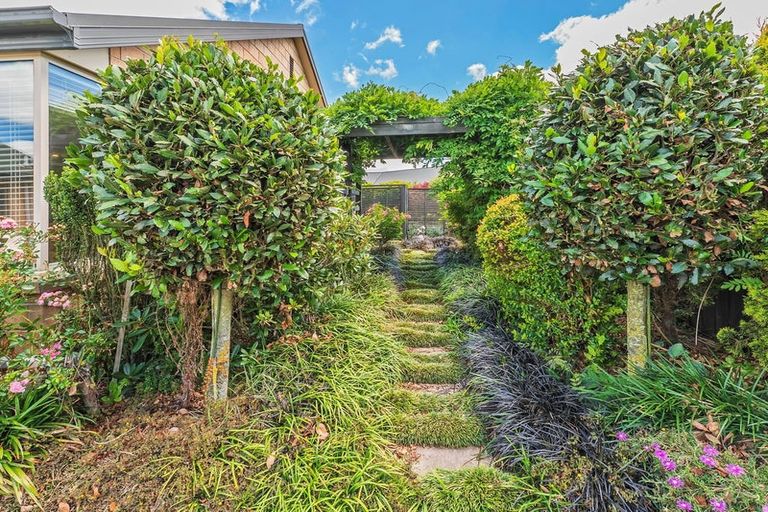 Photo of property in 1 Oldham Place, Darfield, 7510